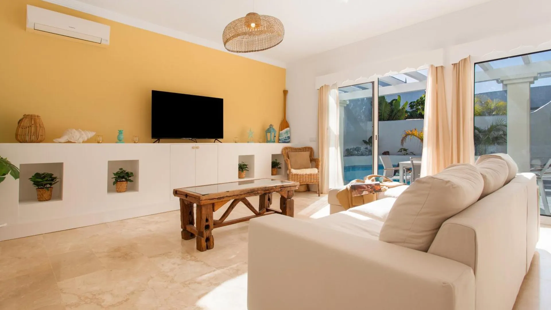 Villa Ole Bahiazul-Private Jacuzzi Corralejo Spanien